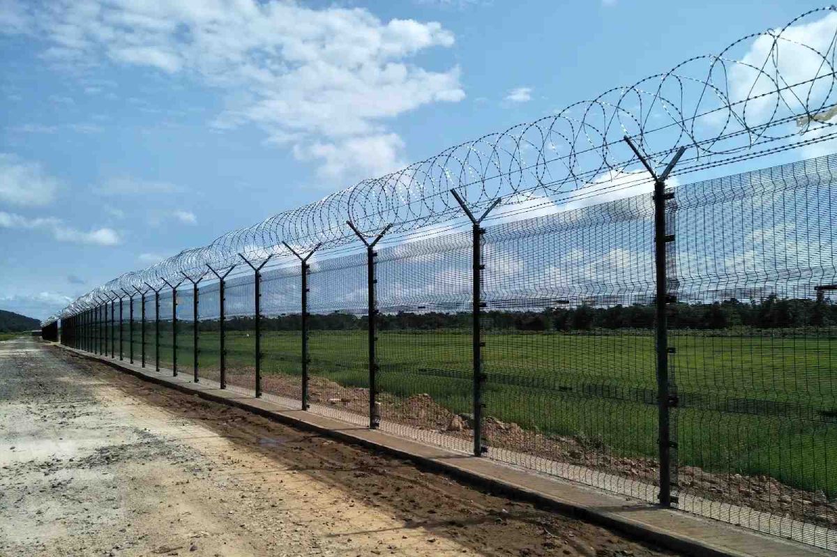 What Is a 358 High-Security Fence? Mesh Size, Anti-Climb Design, Cutting Resistance & Applications